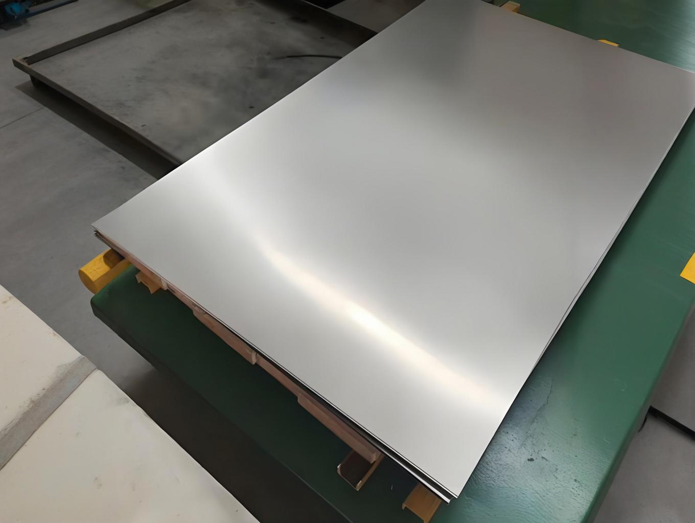 Bespoke 304 & 316L Stainless Steel Sheets | Corrosion-Resistant & Heavy-Duty