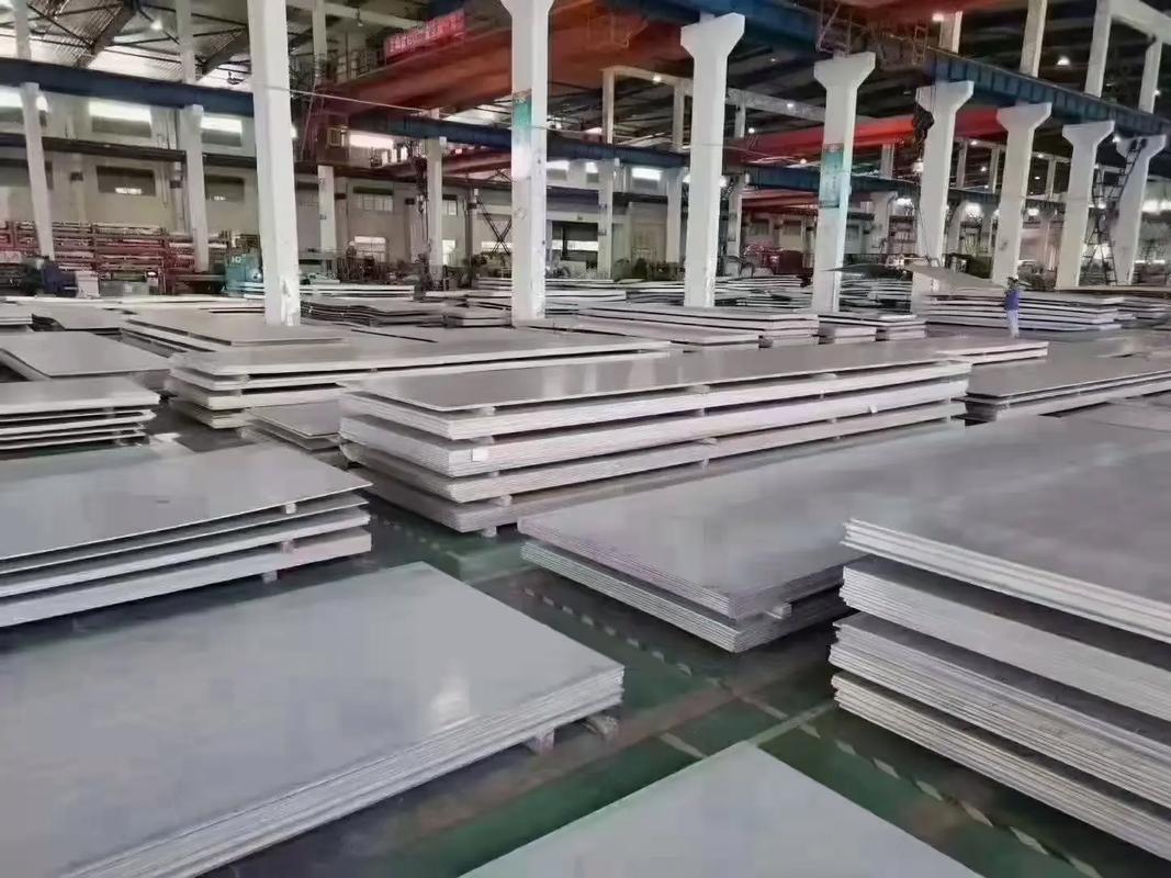 Customized Stainless Steel Sheet Metal - 304L & 316L Industrial Plates with Various Thickness Options