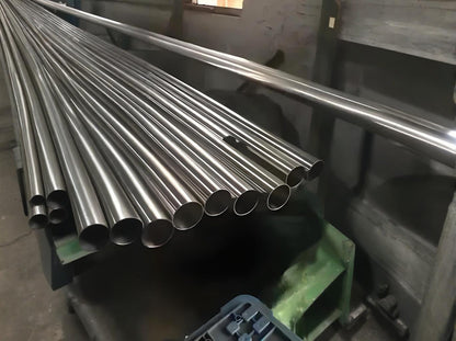 Precision-Cut ASTM 304/316L/2205 Seamless Steel Pipes | High-Temperature Resistant, Custom Sizes + Corrosion Proof